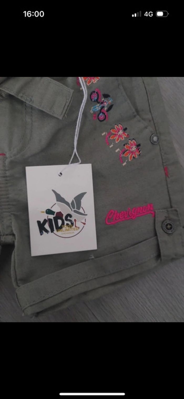 Short Chevignon taille 6 ans neuf - photo numéro 3