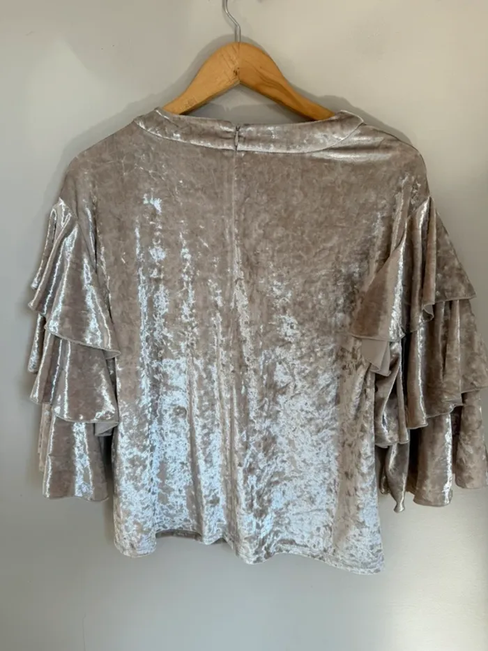 Top velours volant - photo numéro 2