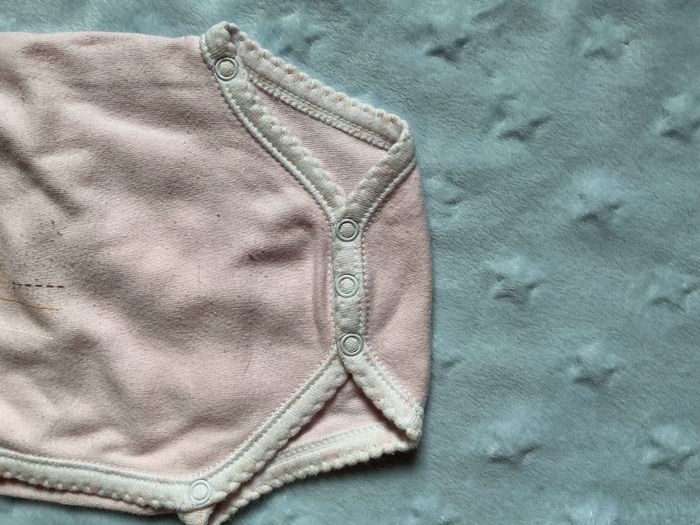 body manches longues rose ouverture devant 1 mois - photo numéro 4