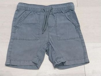 Short 4 ans