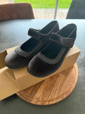 Ballerines velours marron P 41