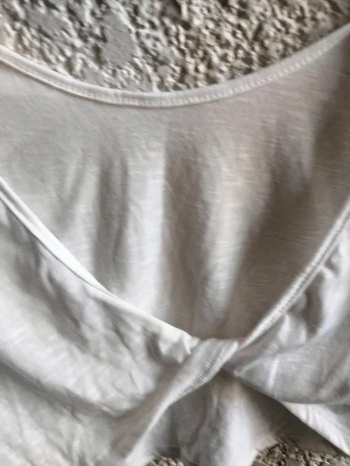 Top court crème nouée à l'arrière taille 36/ 38 - photo numéro 4