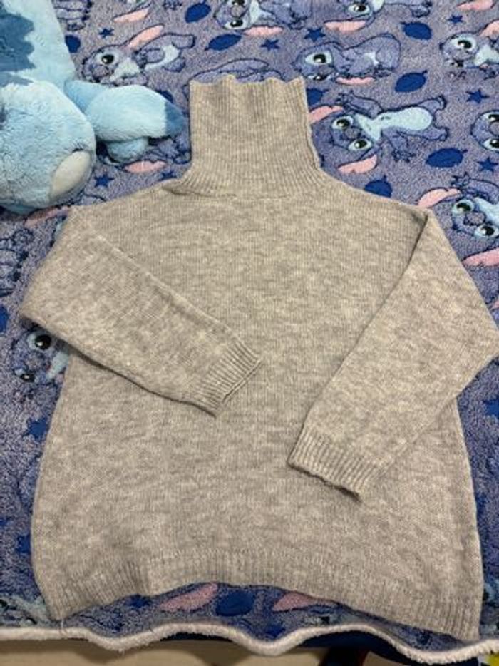 Pull col roulé gris