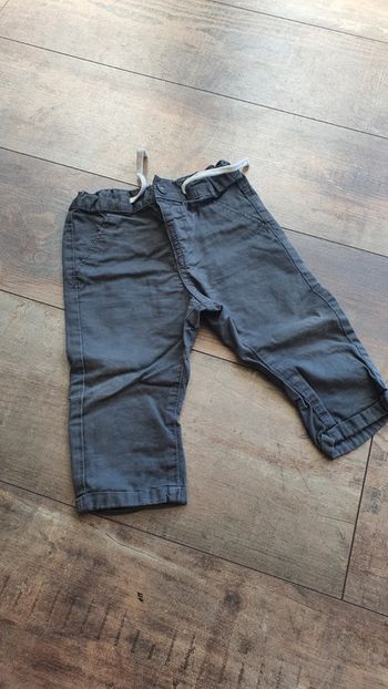 Pantalon kiabi 12 mois en très bon état