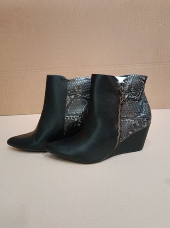 Bottines noires effet serpent Piccadilly taille 39