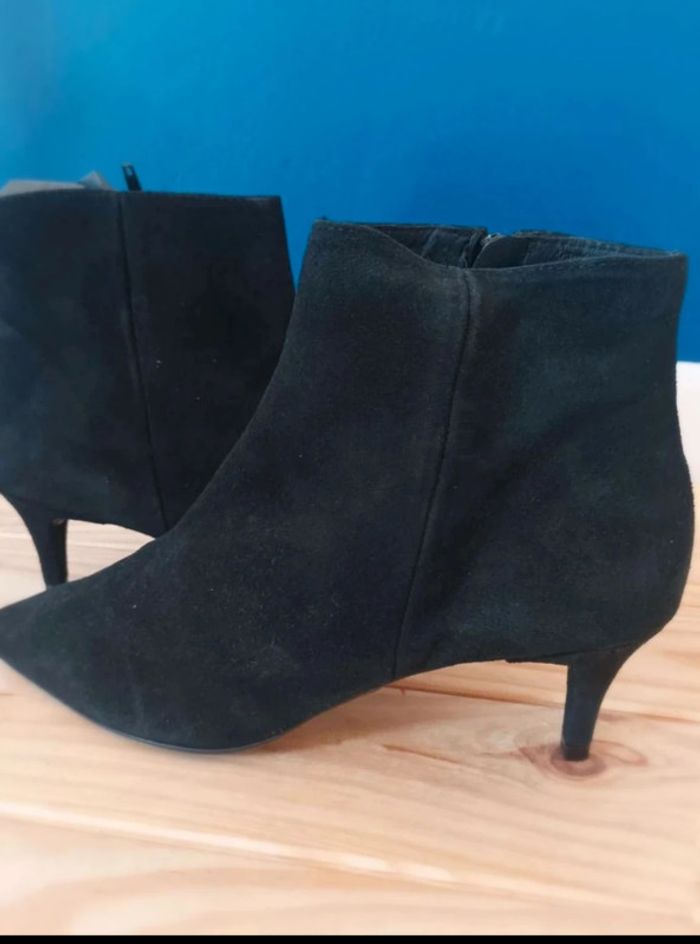 Bottines daim noir neuve Élodie taille 40 - photo numéro 2