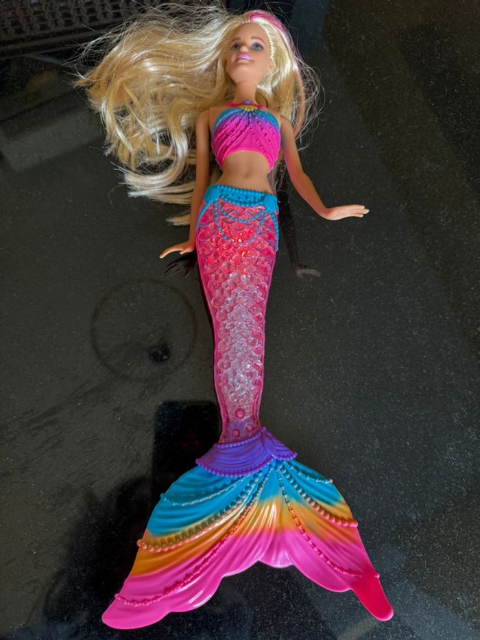 Barbie dreamtopia sirène