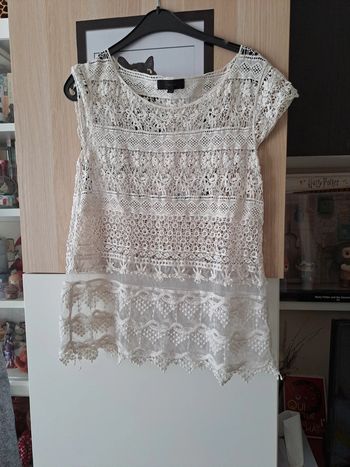 Joli haut crochet