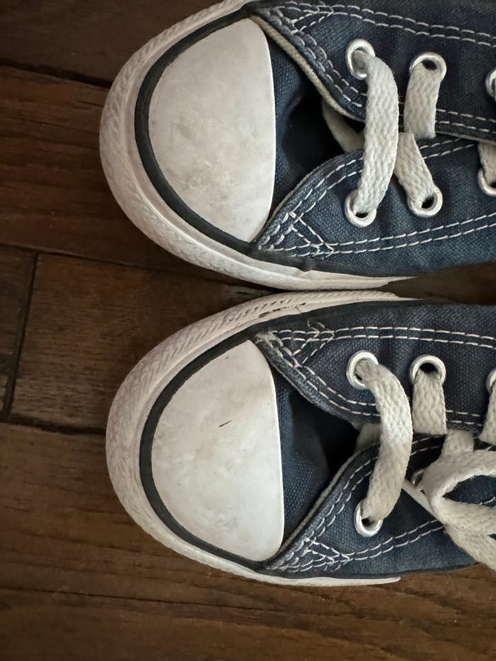 Baskets converse  Taille 30 - photo numéro 2
