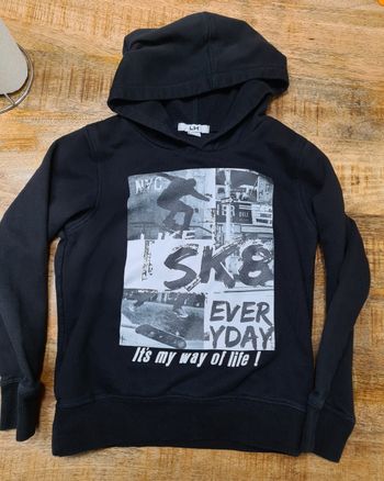 Sweat avec capuche 10 ans