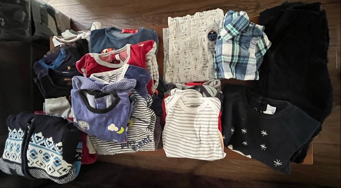 Lot vêtement garçons 👦 12 »mois - photo numéro 2