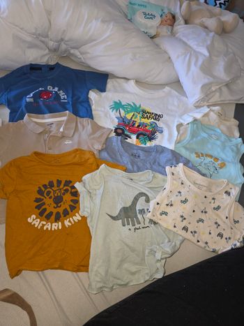 Lot tee shirts 24 mois