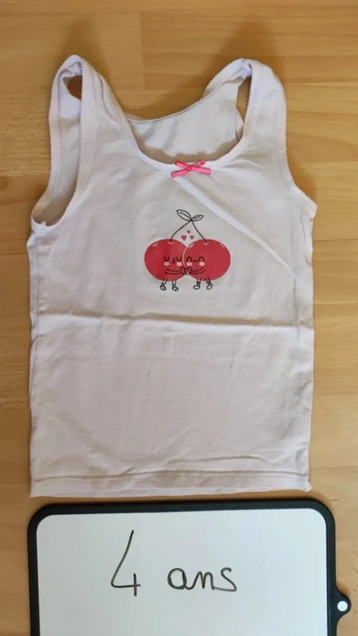 Maillot de corps taille 4 ans