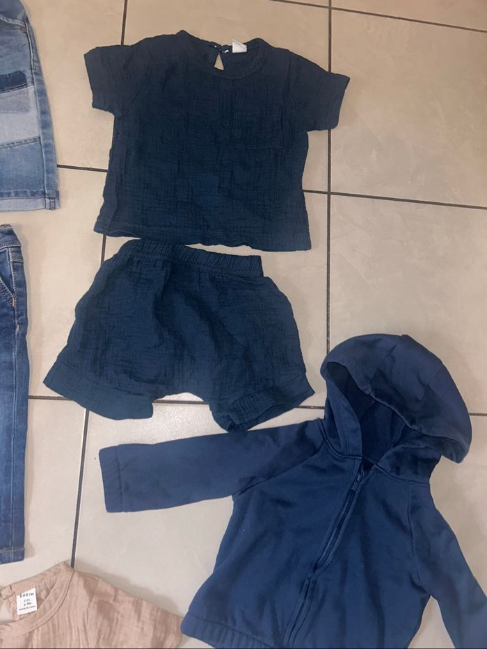 Lot vêtements bébé garçon 6/9 mois - photo numéro 9