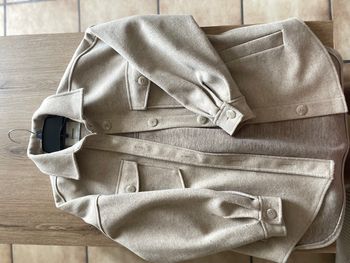 Veste mi-longue Stradivarius – Taille S – Parfaite pour l’arrière-saison