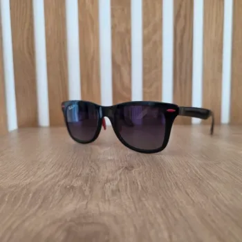 Ray ban polarisé Ferrari édition