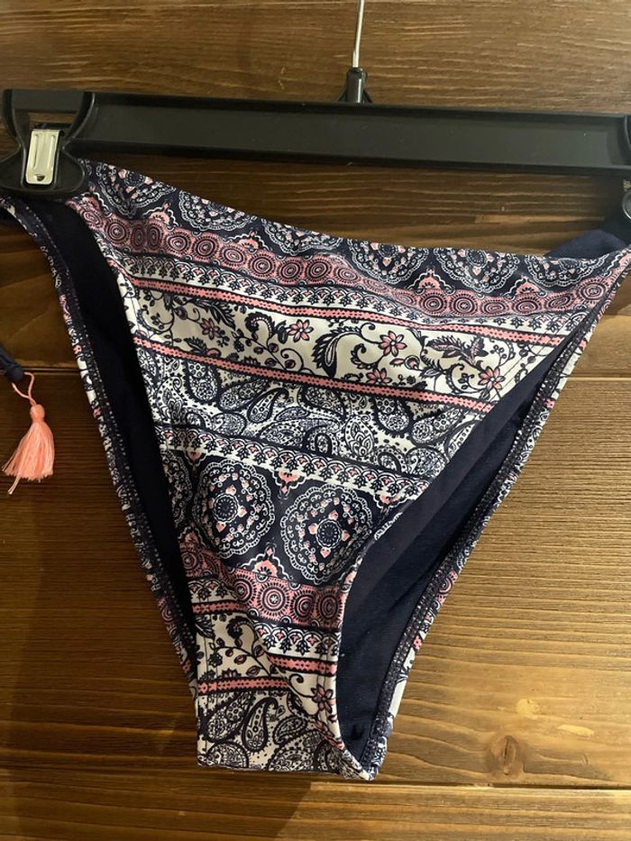 Bas de maillot de bain à motif - photo numéro 2