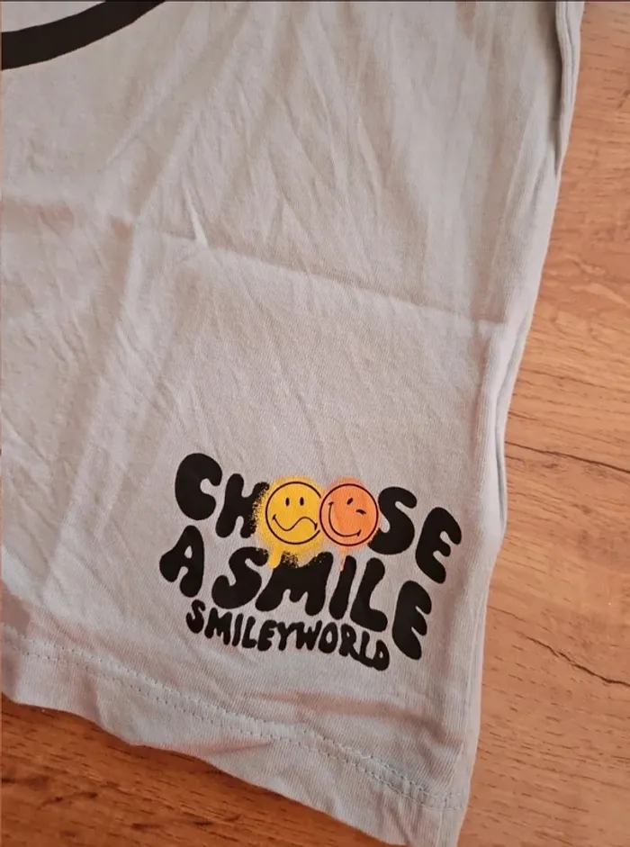T-shirt garçon smiley h&m 6 ans - photo numéro 3