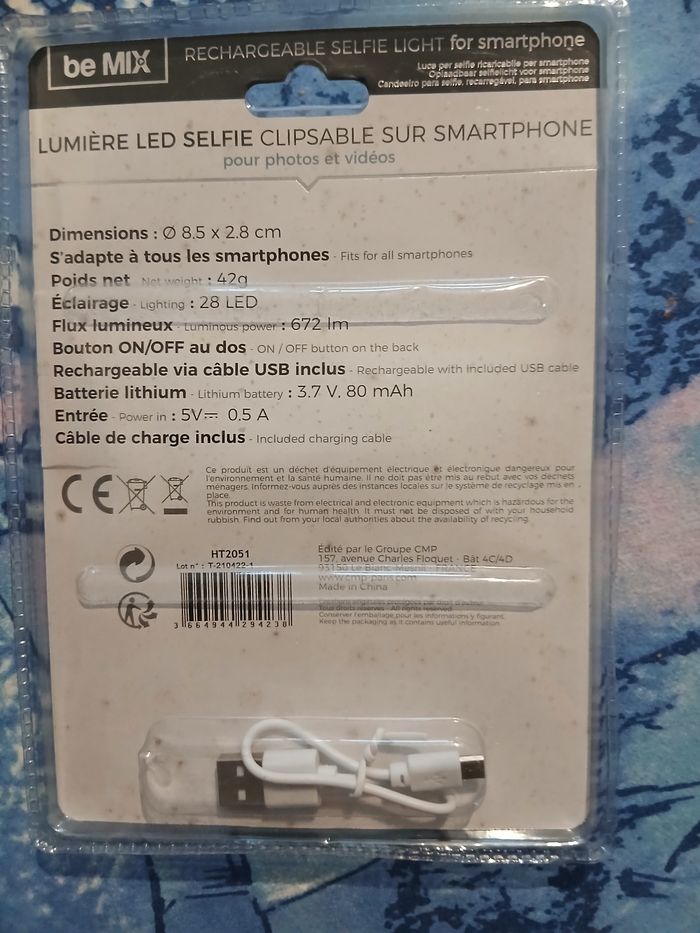 Accessoires pour faire des selfies - photo numéro 2