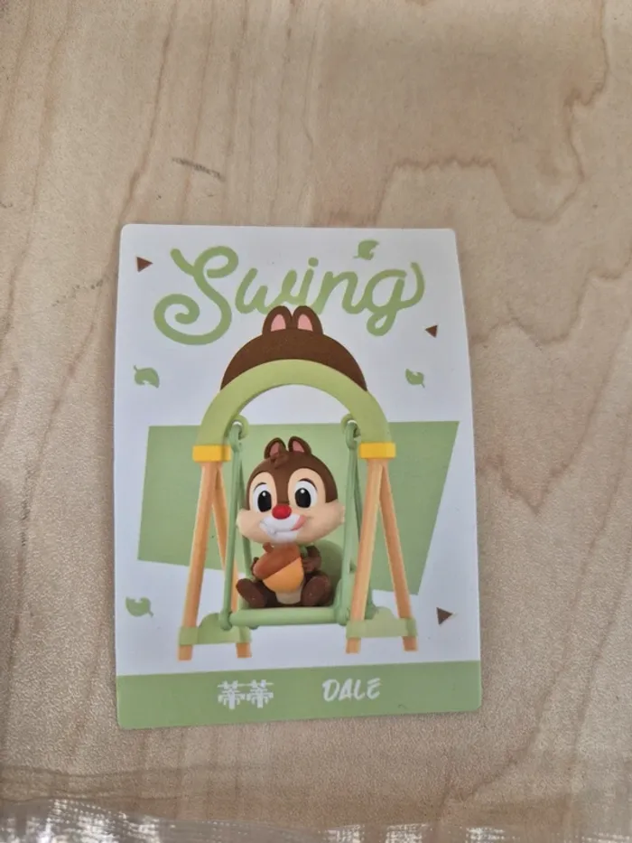 Figurine Pop Mart Disney Swing : Dale / Tac (Tic & Tac/ Chip'n Dale) - photo numéro 4