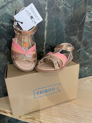 Sandales 25