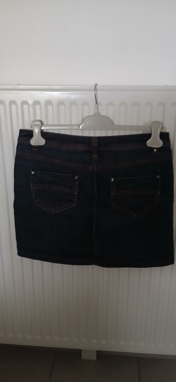 Jupe en jeans Taille 40 marque Yessica - photo numéro 3