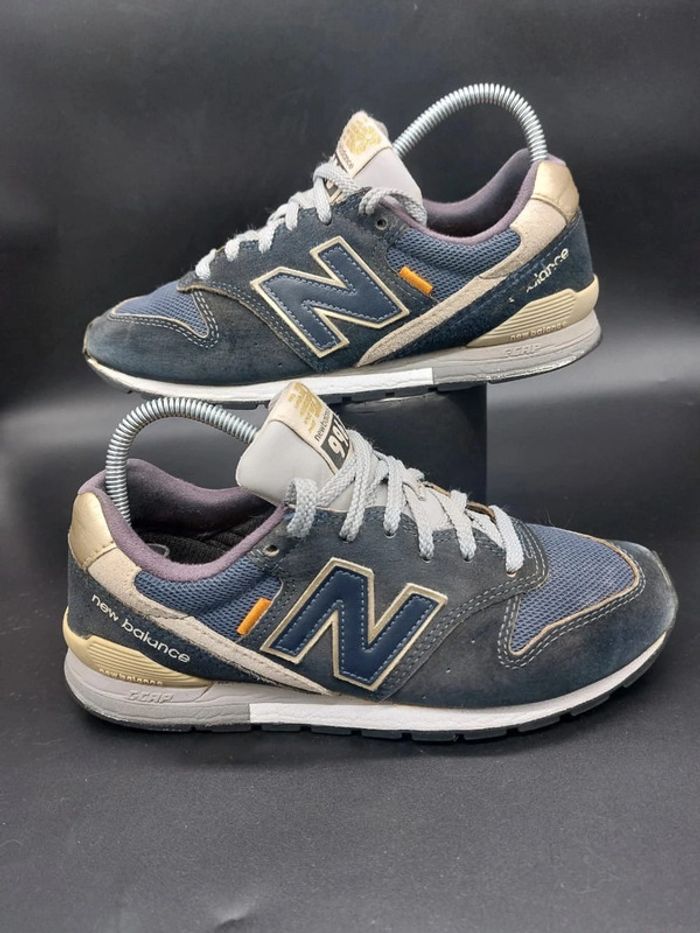 New Balance 996