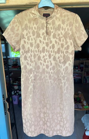 robe tunique satinée