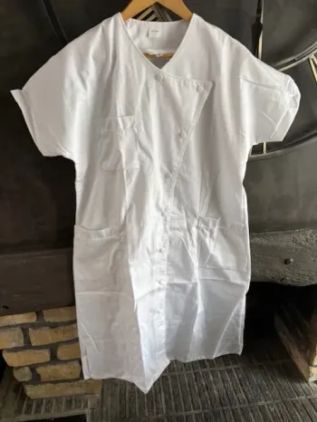 Blouse longue de travail femme en coton strillé taille 40 / L