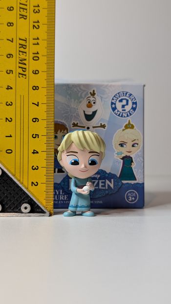 [Funko] Mystery mini's Frozen/Young Elsa with snowball 1/12