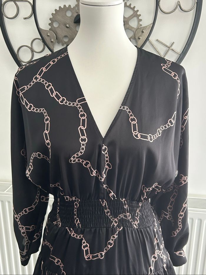 Robe satinée Zara taille S - photo numéro 2