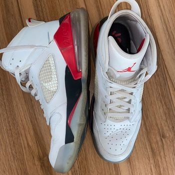 Nike air Jordan Mars 270 white fire red - 45