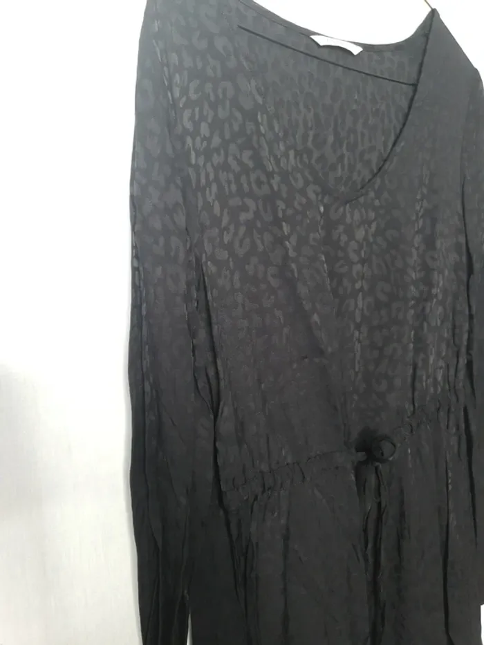 Robe noire effet léopard - photo numéro 4