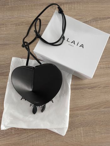Sac bandoulière coeur noir