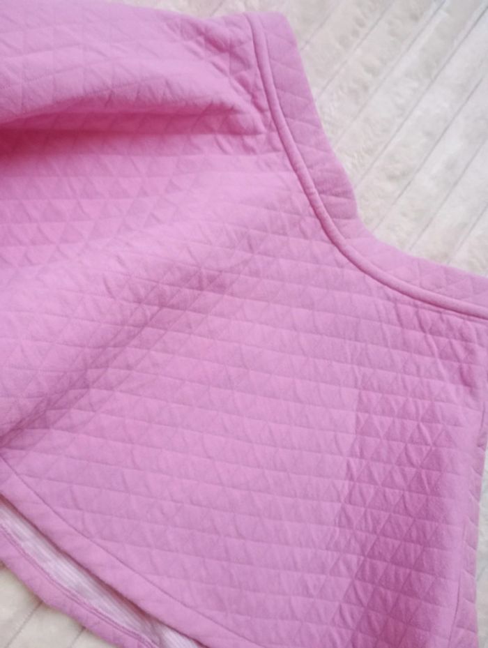 Jupe Benetton 130 cm rose - photo numéro 2