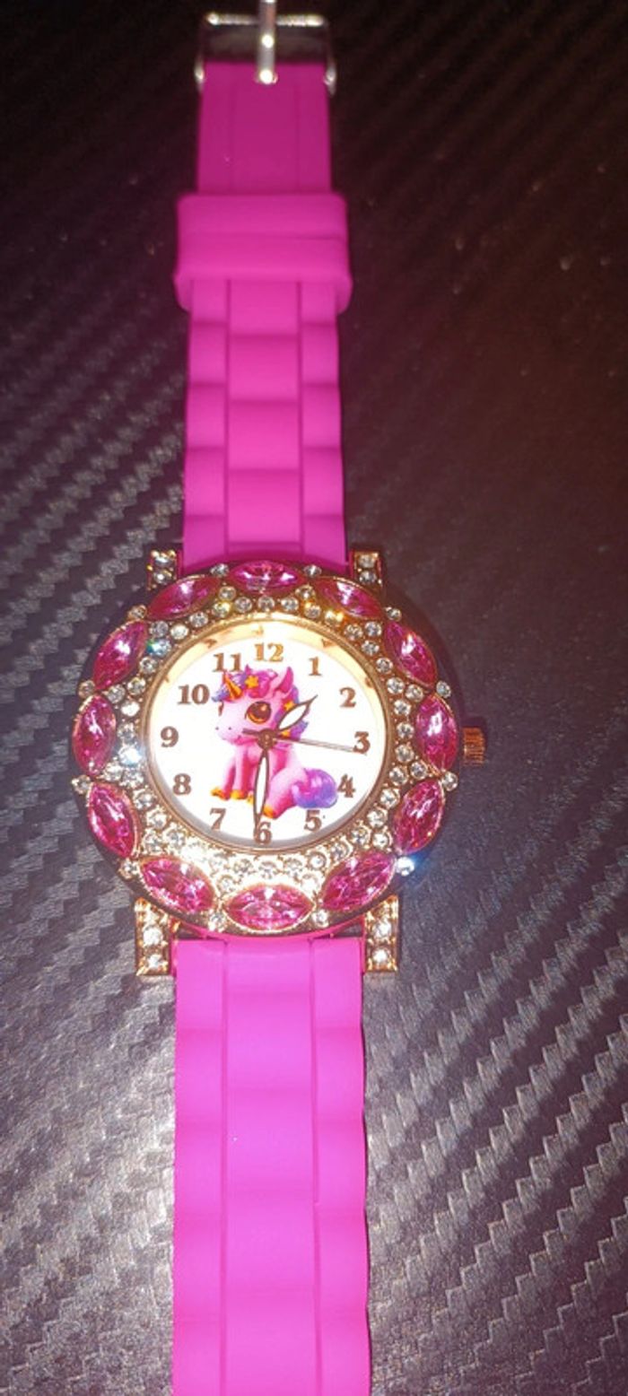 Montre rose licorne strass adulte ou enfant - photo numéro 3