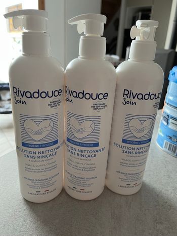 Eau nettoyante pour change bébé