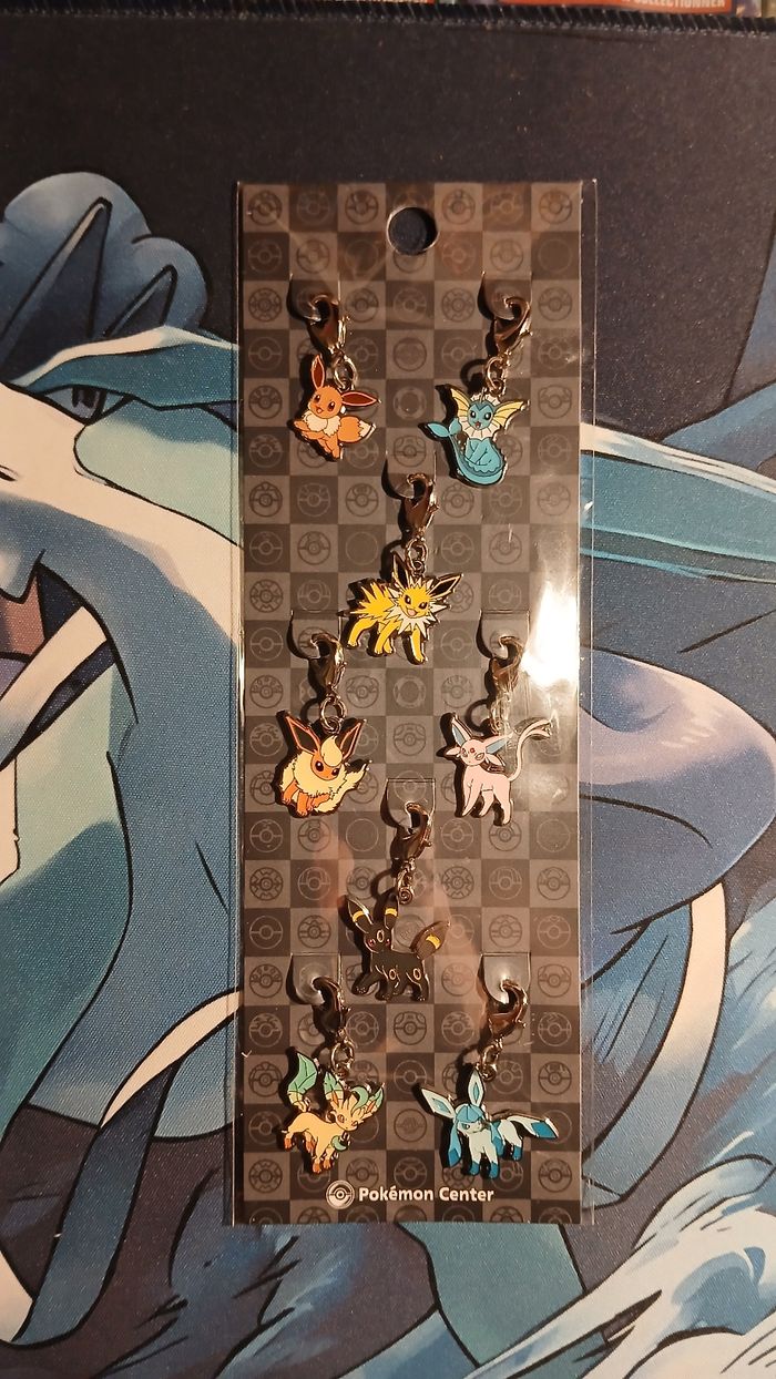 Porte-clés Evoli et Evolitions - Pokémon Center