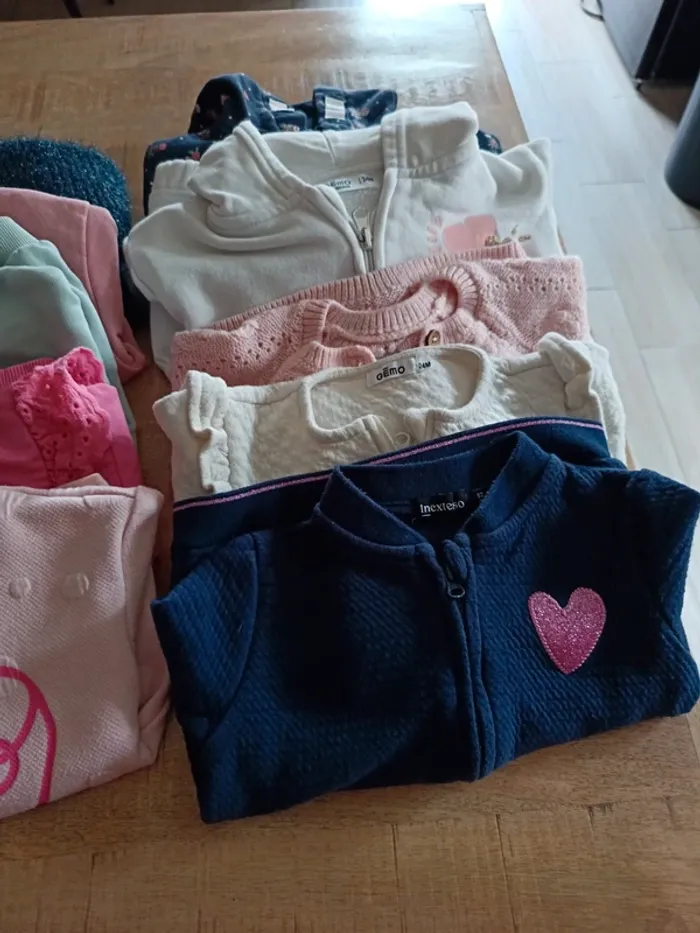 Lot pulls 24 mois 2 ans - photo numéro 3