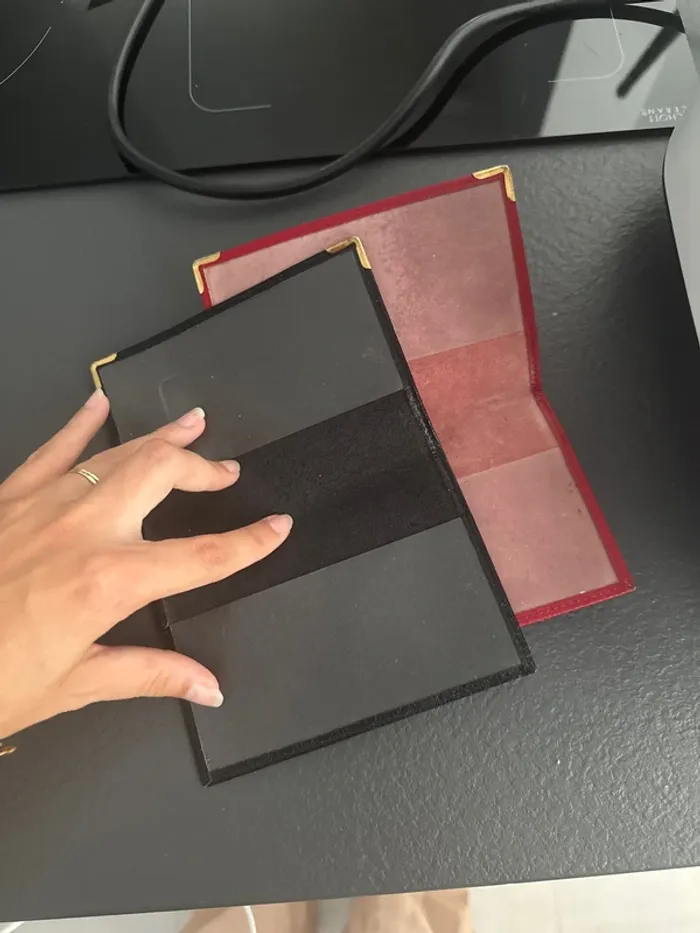 Pochette pour passeport homme et femme - photo numéro 2