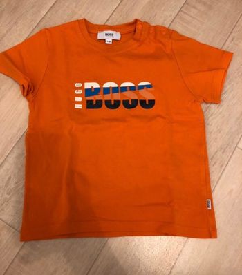 T short garçon. 2 ans