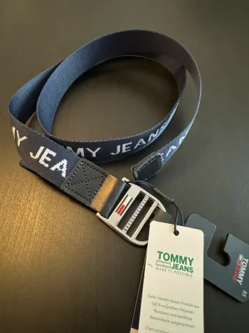 Ceinture Tommy Jeans bleu marine taille 85 cm