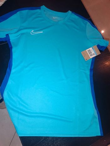 Tee shirt Nike taille M