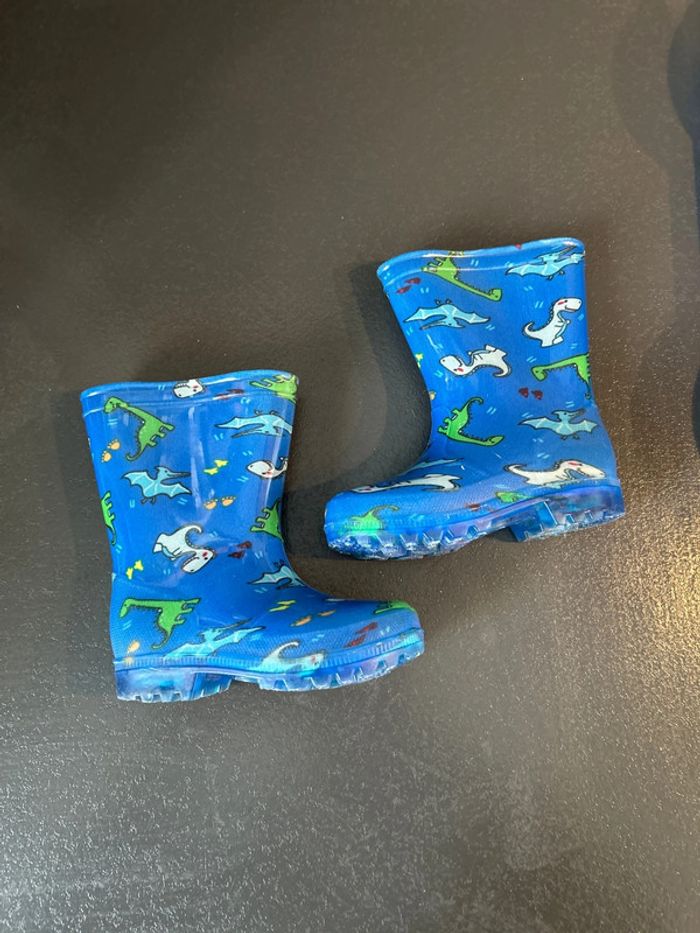 Botte dinosaure lumineuse 22/23 - photo numéro 3