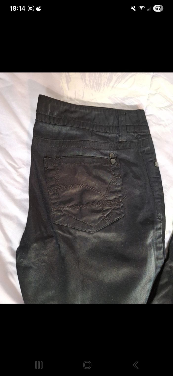 Pantalon noir - photo numéro 2