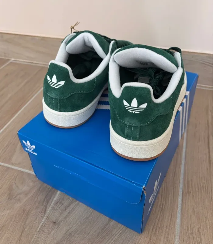 Baskets Adidas Campus 00s Taille 38 2/3 - photo numéro 4