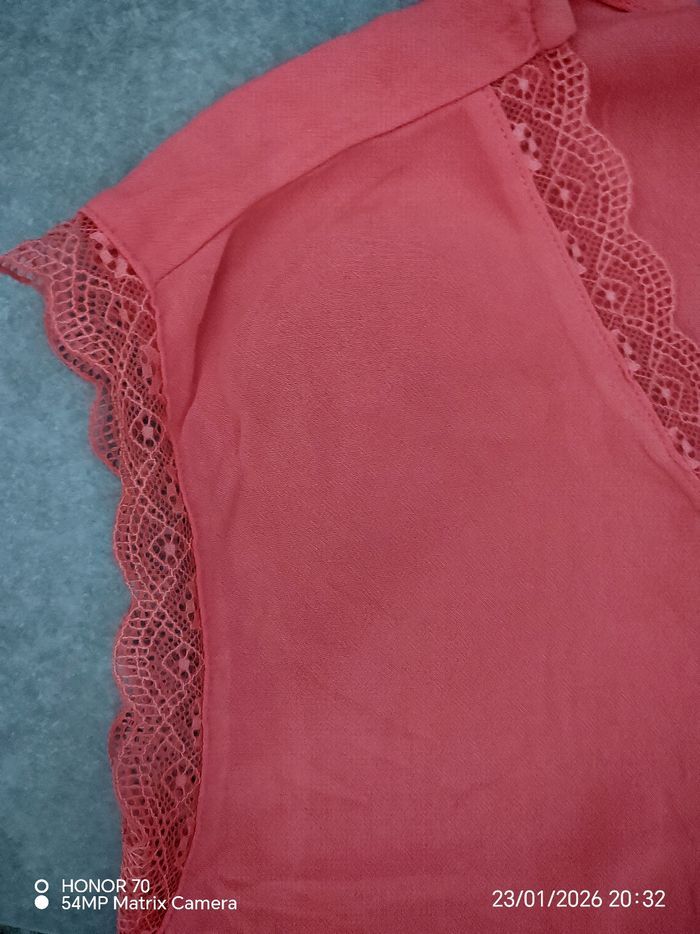 T shirt dentelle - photo numéro 6