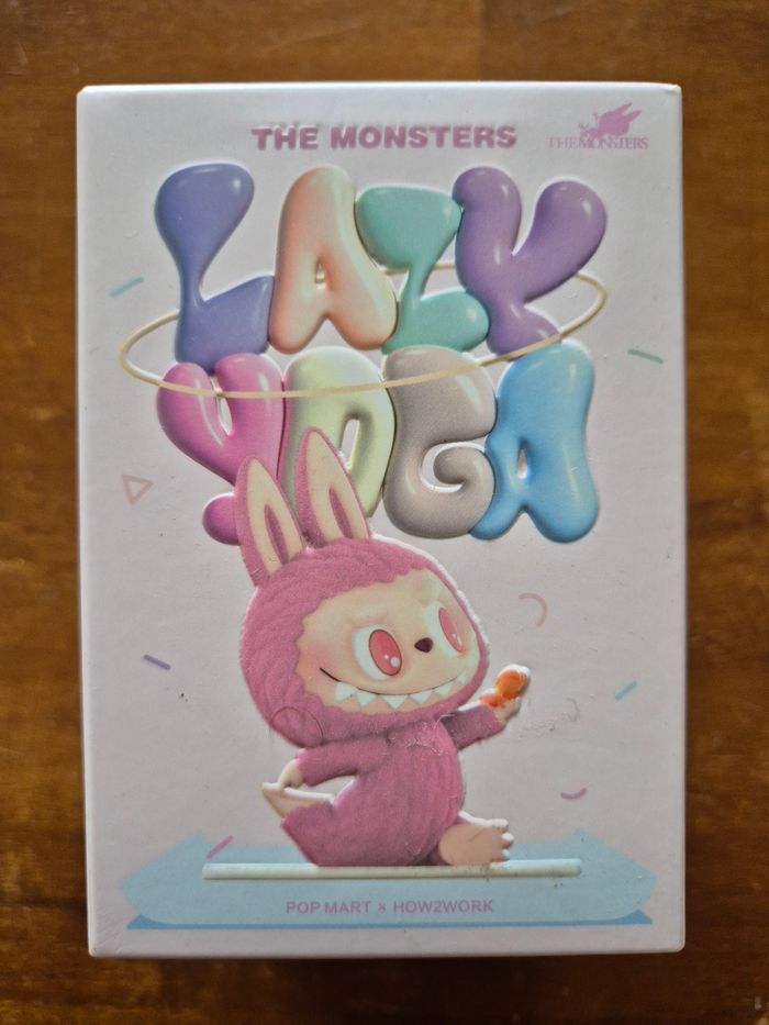 POP MART Labubu THE MONSTERS Lazy Yoga - photo numéro 2