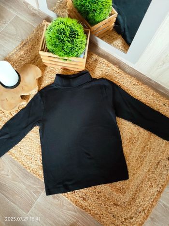 Sous pull noir Kiabi 8 ans