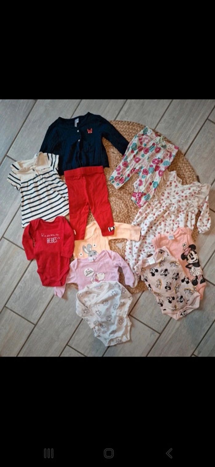 Lot vêtements printemps été bébé 6 mois